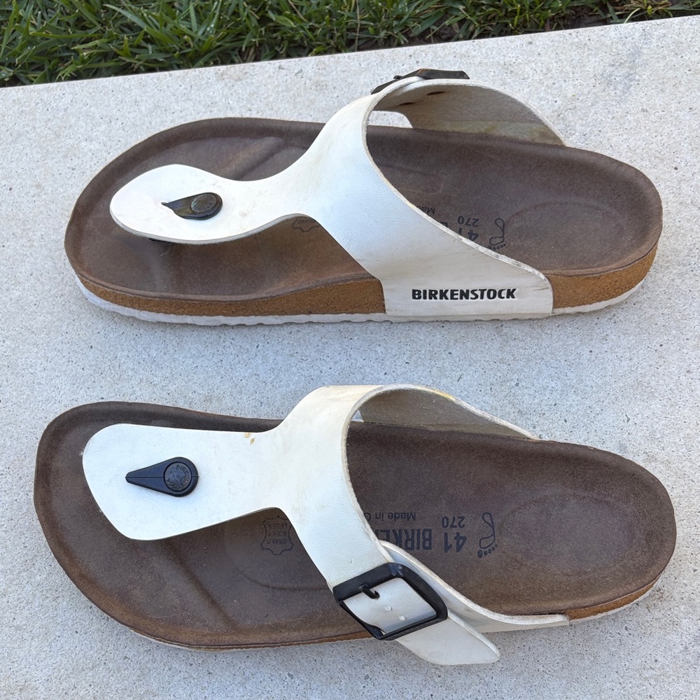 Birkenstock White Thong Sandals with Brown Footbed - Picture 3 of 10